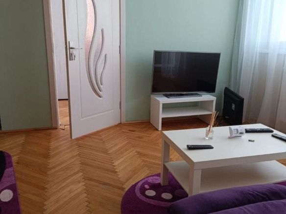 De inchiriat apartament cu 2 camere Tiglina 1, etaj 1, 400 euro - Imagine principala