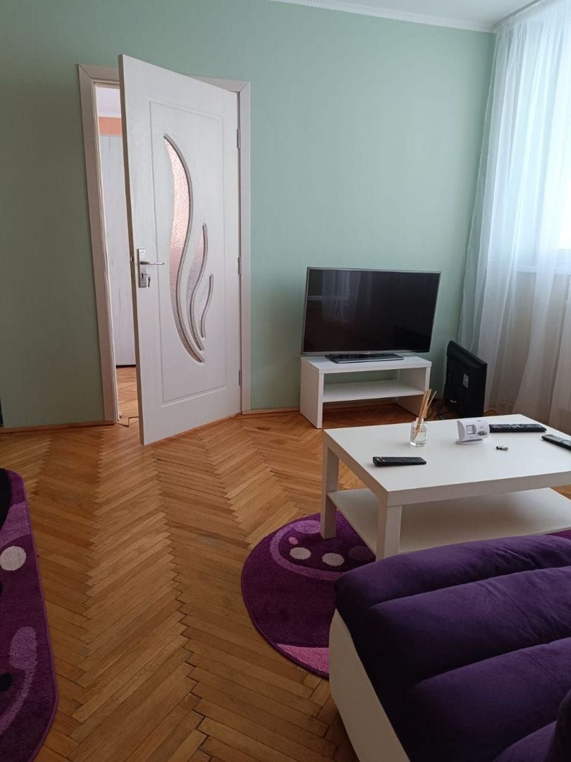 De inchiriat apartament cu 2 camere Tiglina 1, etaj 1, 400 euro - Imagine principala De inchiriat apartament cu 2 camere Tiglina 1, etaj 1, 400 euro - Imagine principala
