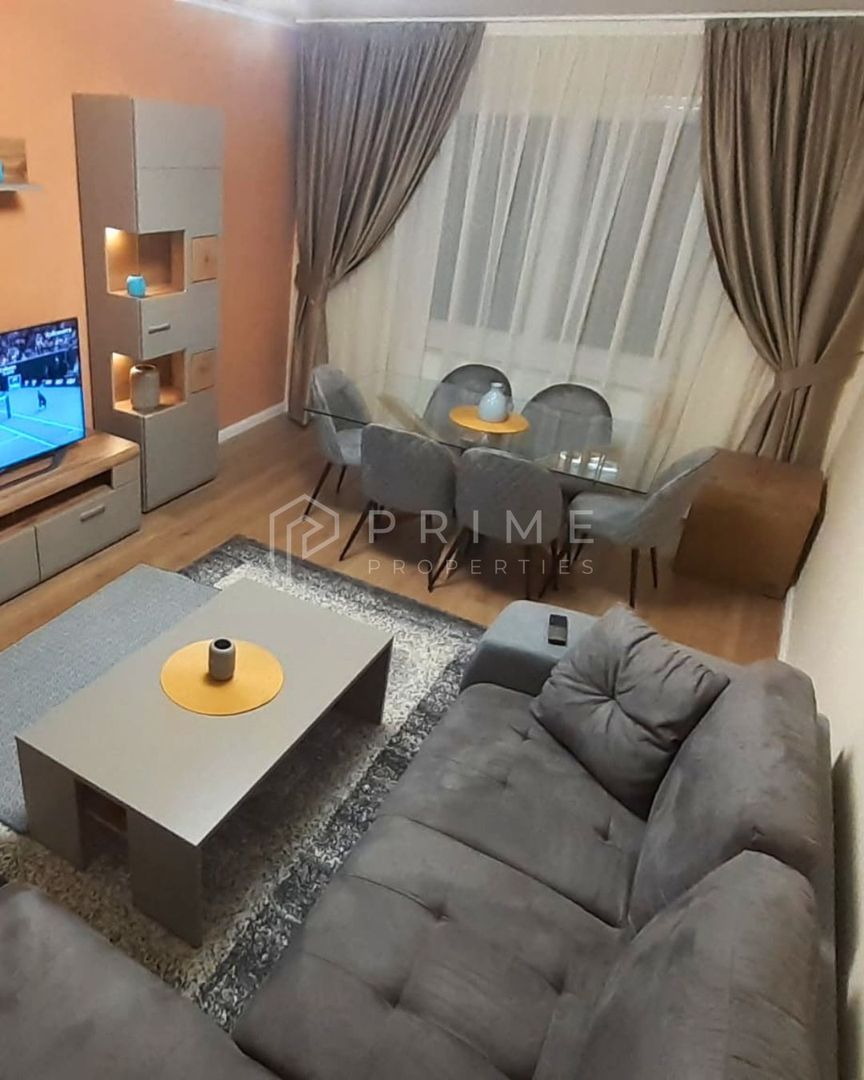 Apartament de închiriat | 3 camere, 2 băi | Tudor - Imagine principala