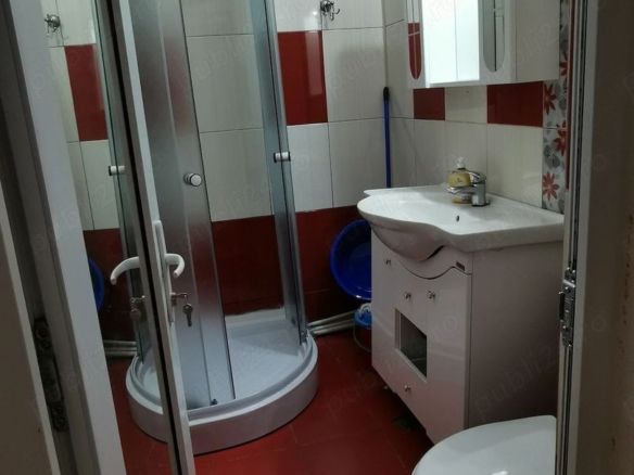 De inchiriat apartament 3 camere, parter, zona Constructorilor, 400 Euro - foto 2