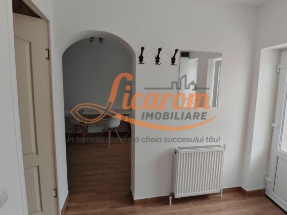 Casa traditionala singur in curte SANPETRU recent amenajata - foto 2