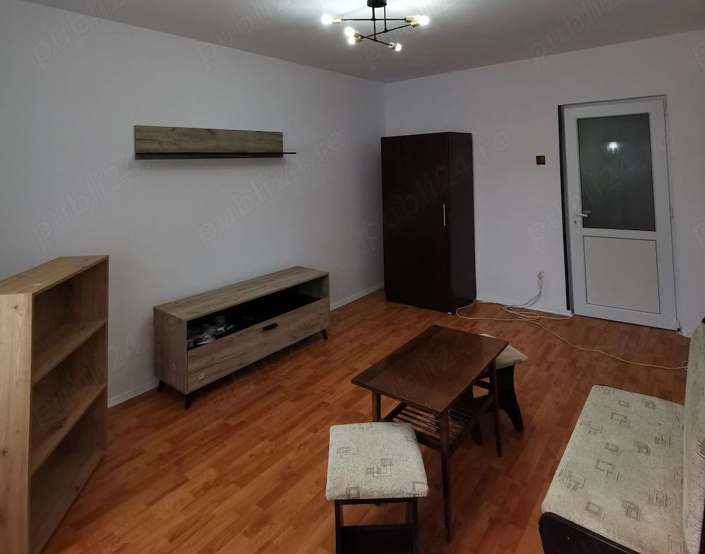 De inchiriat apartament 3 camere, parter, zona Constructorilor, 400 Euro - foto 3