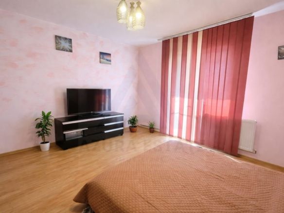 Apartament 2 camere parter 64 mp utili balcon 7 mp zona Selimbar - foto 3