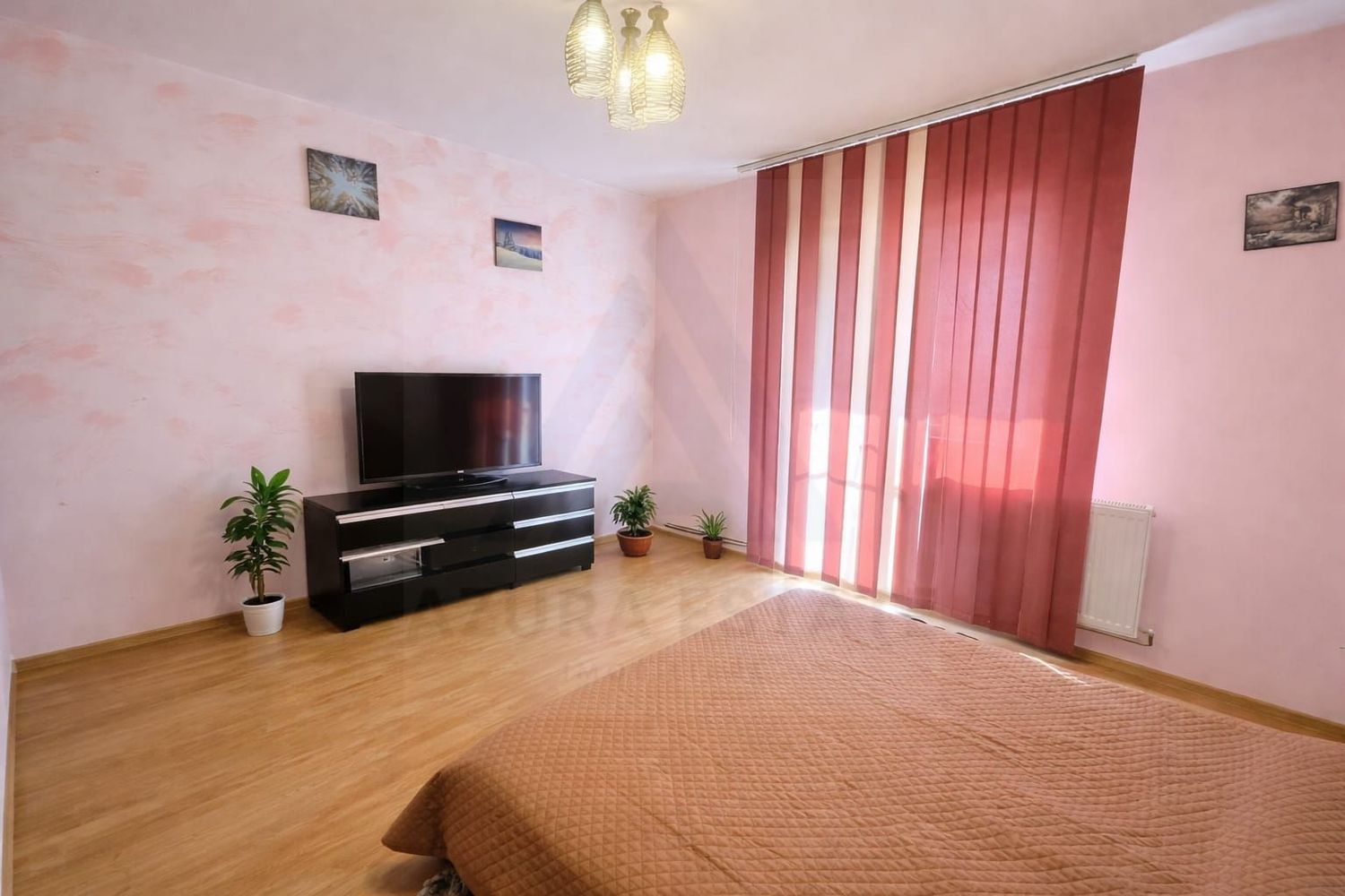 Apartament 2 camere parter 64 mp utili balcon 7 mp zona Selimbar - foto 3