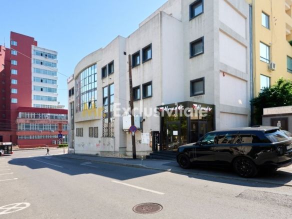 Spațiu comercial premium 240 mp ultracentral Pitești clădire reprezentativă - Imagine principala