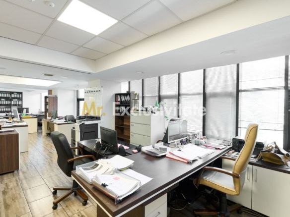 Spațiu comercial premium 240 mp ultracentral Pitești clădire reprezentativă - foto 3