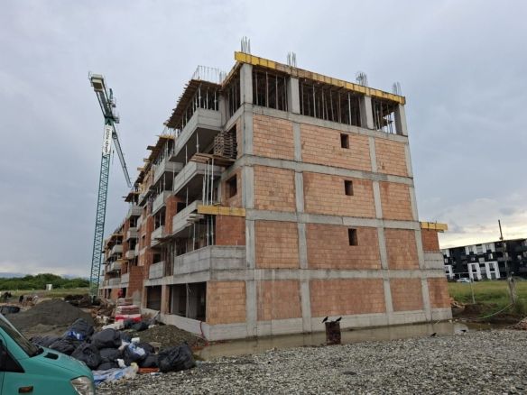 Apartament 50.39 mp utili balcon 8.4mp debara si parcare pe Dna Stanca - foto 2