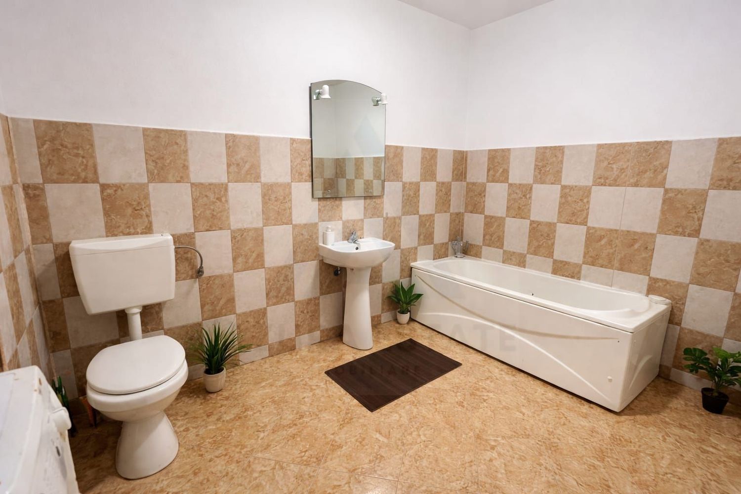 Apartament 2 camere parter 64 mp utili balcon 7 mp zona Selimbar - foto 5