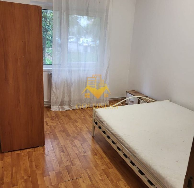 3 camere, decomandate, Semicentral Zona Pta. Cipariu,Nicolae Titulescu - foto 3