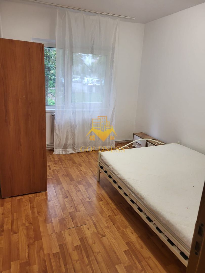 3 camere, decomandate, Semicentral Zona Pta. Cipariu,Nicolae Titulescu - foto 3