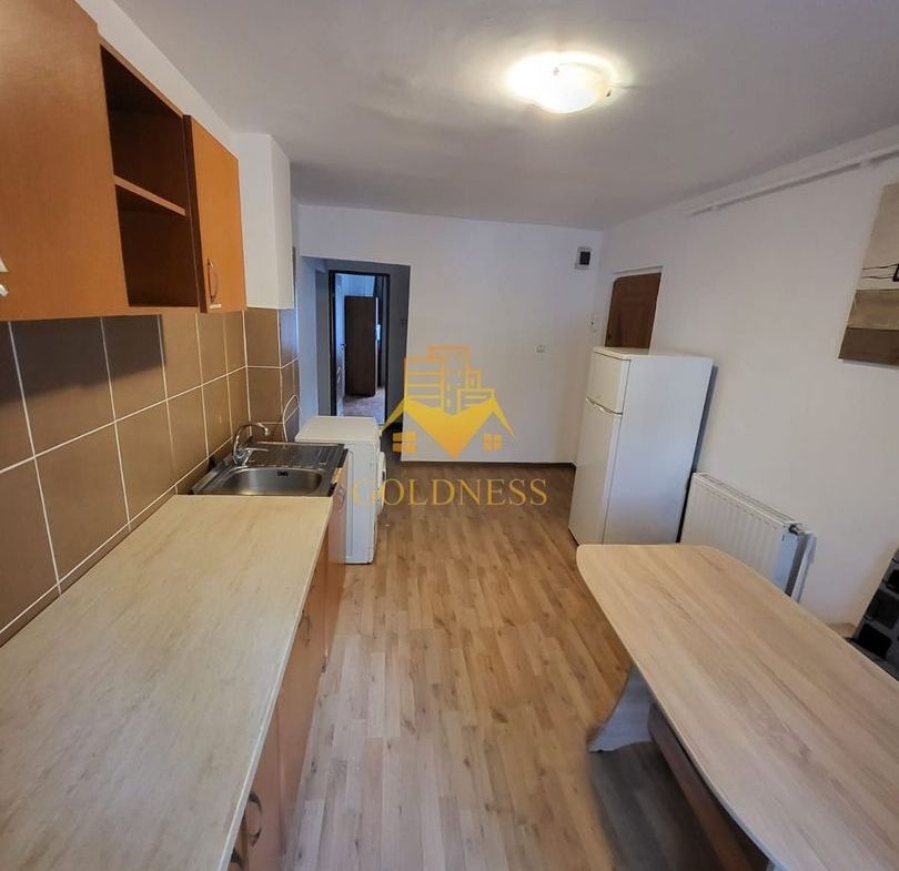 3 camere, decomandate, Semicentral Zona Pta. Cipariu,Nicolae Titulescu - foto 5