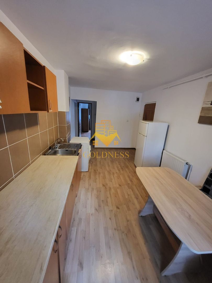 3 camere, decomandate, Semicentral Zona Pta. Cipariu,Nicolae Titulescu - foto 5