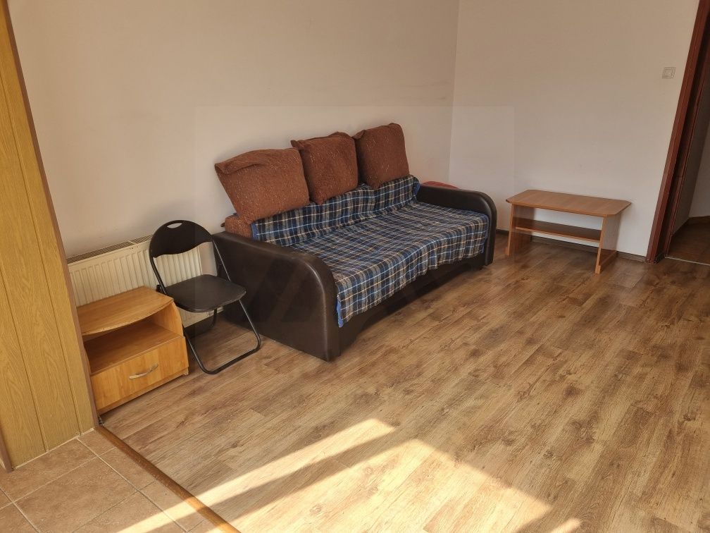 Apartament 2 camere 54 mp utili bucatarie inchisa etaj 3 zona Terezian - foto 2