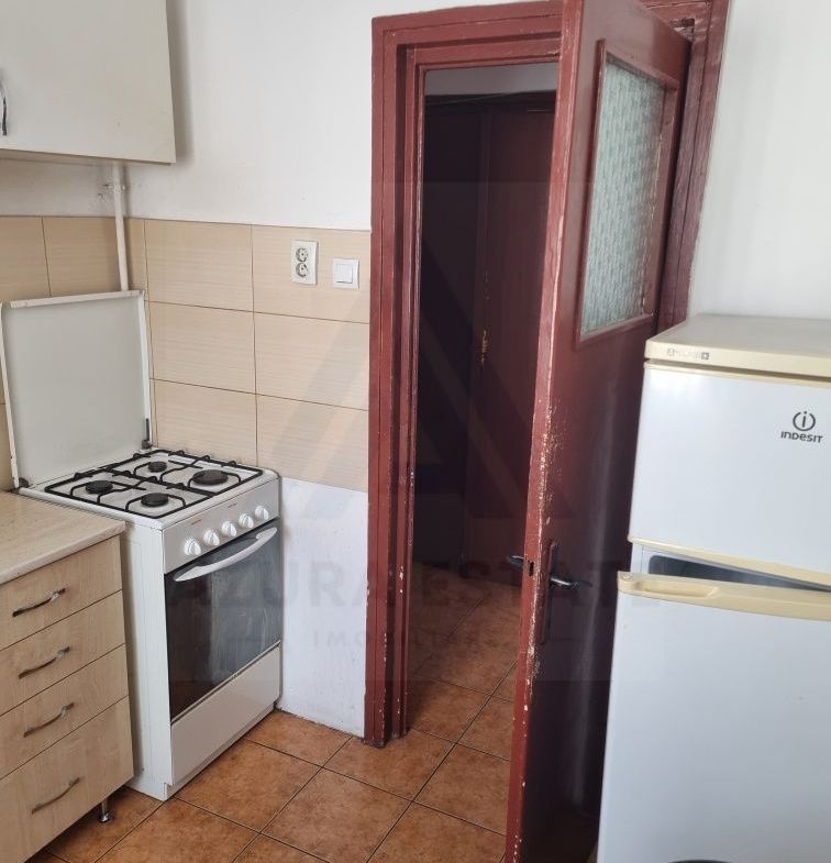Apartament 2 camere 54 mp utili bucatarie inchisa etaj 3 zona Terezian - foto 4