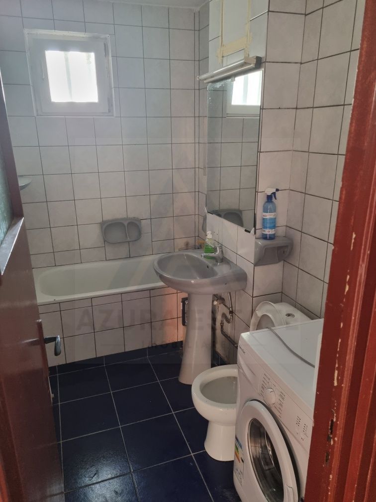 Apartament 2 camere 54 mp utili bucatarie inchisa etaj 3 zona Terezian - foto 6 Apartament 2 camere 54 mp utili bucatarie inchisa etaj 3 zona Terezian - foto 6