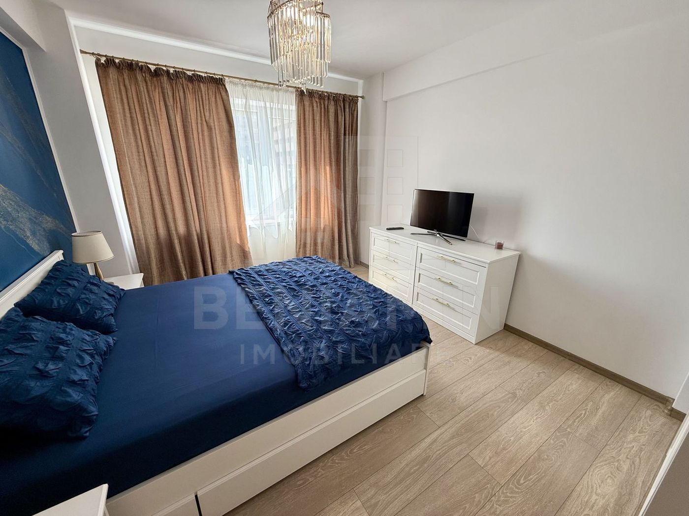 2 camere - etaj 2 - bloc nou - loc de parcare - Consul -centrala - foto 3