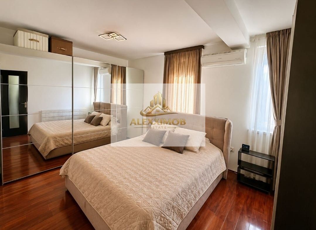 Apartament de Vanzare - 3 camere (in vila) - 71 mp - Zona Grand Arena - Imagine principala
