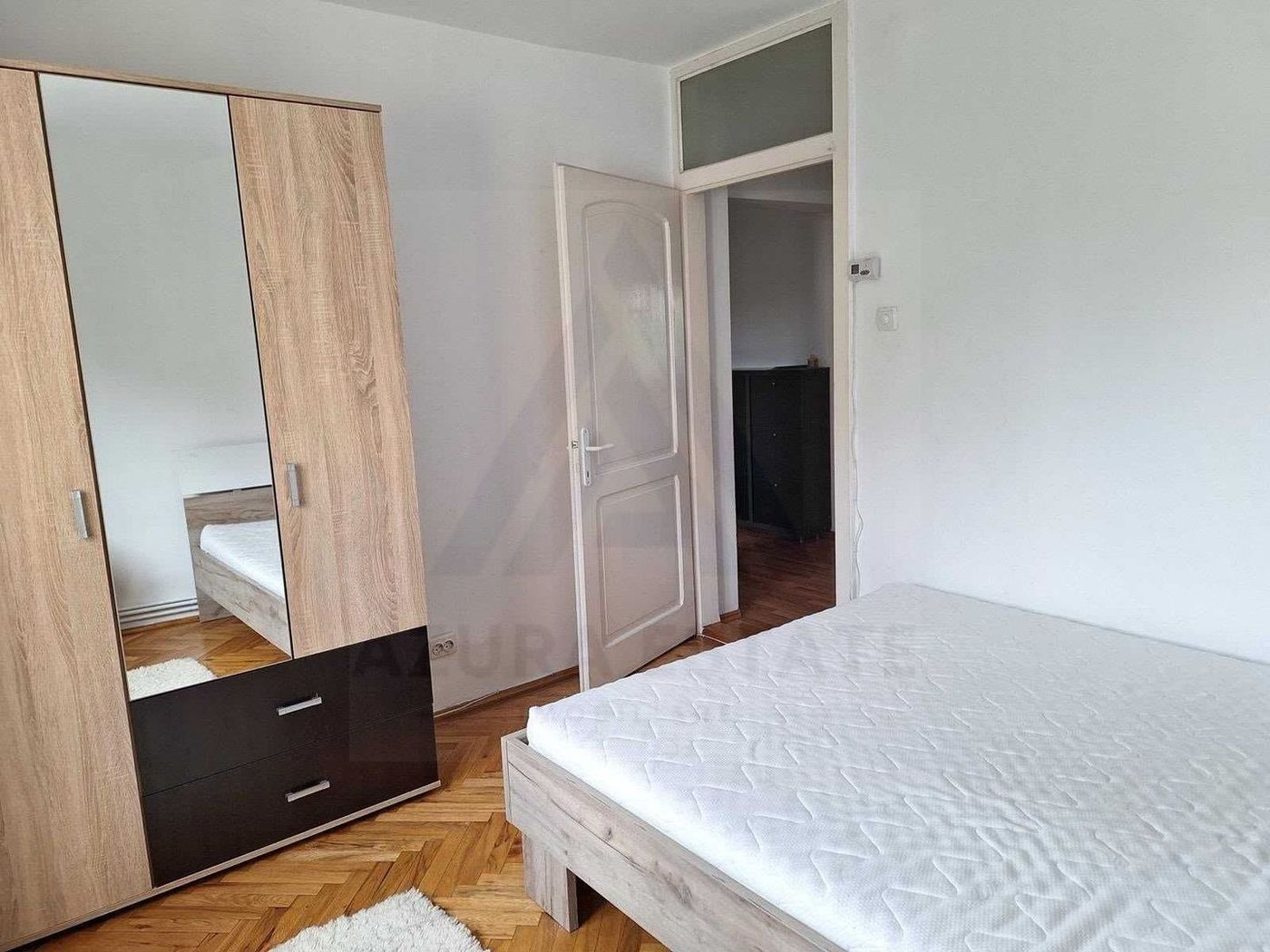 Apartament 3 camere 67 mp utili etaj 1 petfriendly zona Turnisor - foto 4