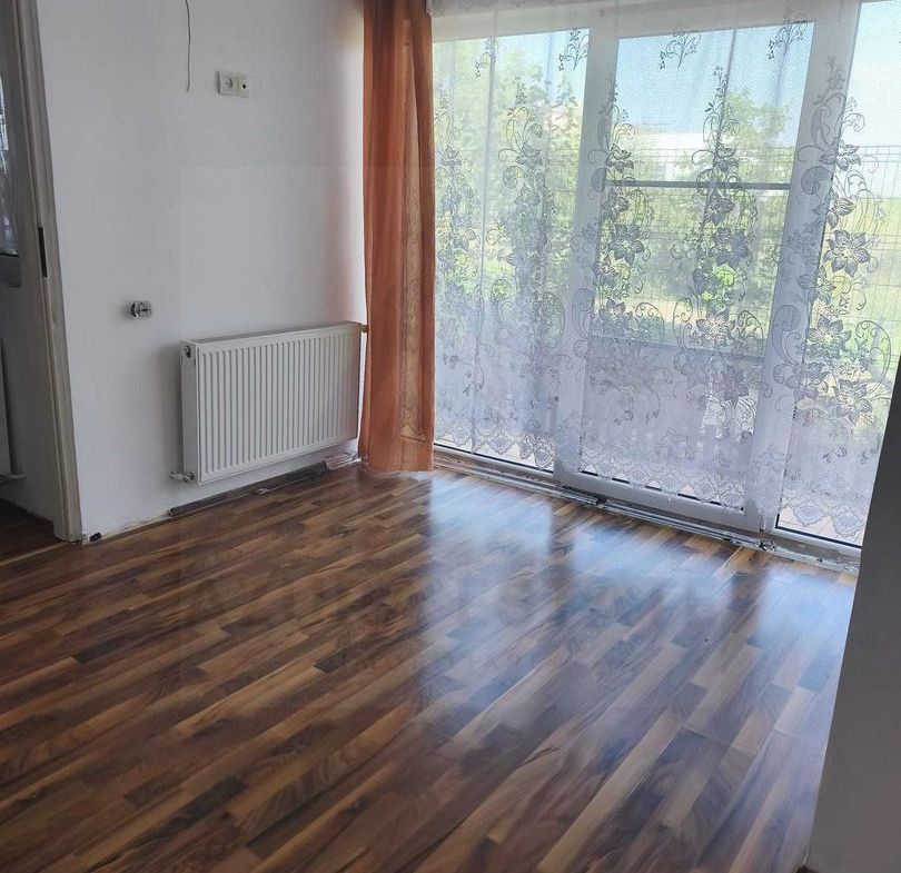 Apartament spatios la casa 77 mp utili curte libera 33 mp Turnisor - foto 2