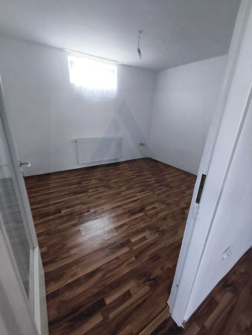 Apartament spatios la casa 77 mp utili curte libera 33 mp Turnisor - foto 3