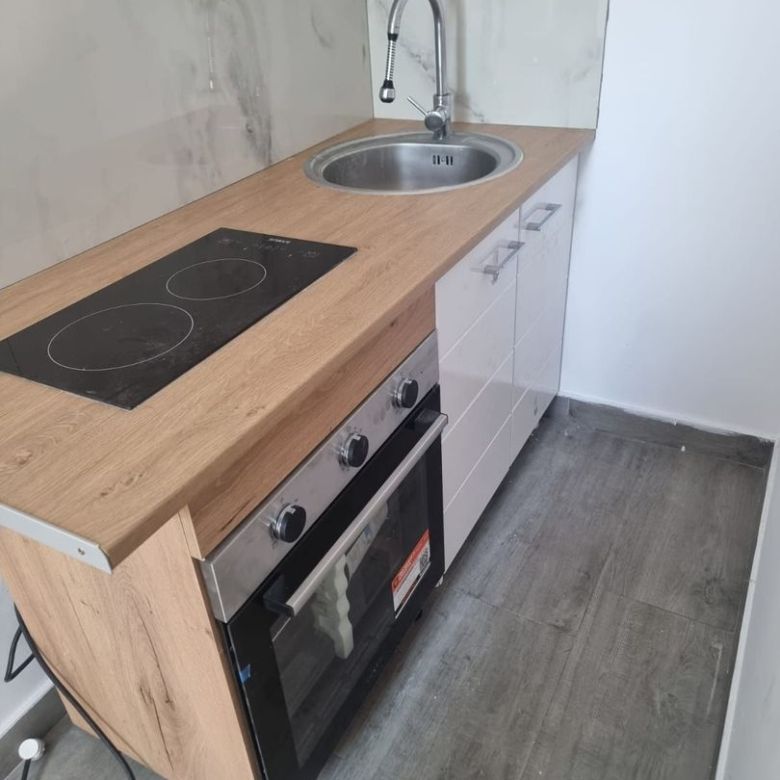 De inchiriat apartament cu 2 camere bloc nou, zona Garii, et. 5, 350 euro - Imagine principala
