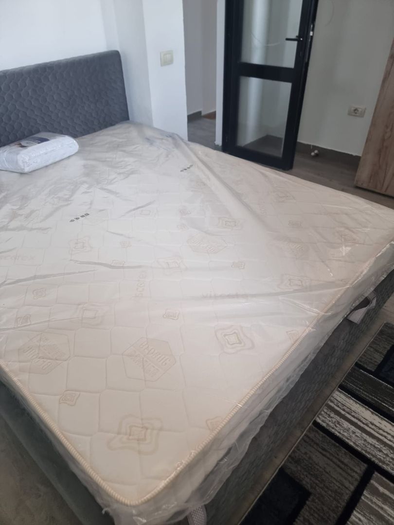 De inchiriat apartament cu 2 camere bloc nou, zona Garii, et. 5, 350 euro - foto 2 De inchiriat apartament cu 2 camere bloc nou, zona Garii, et. 5, 350 euro - foto 2
