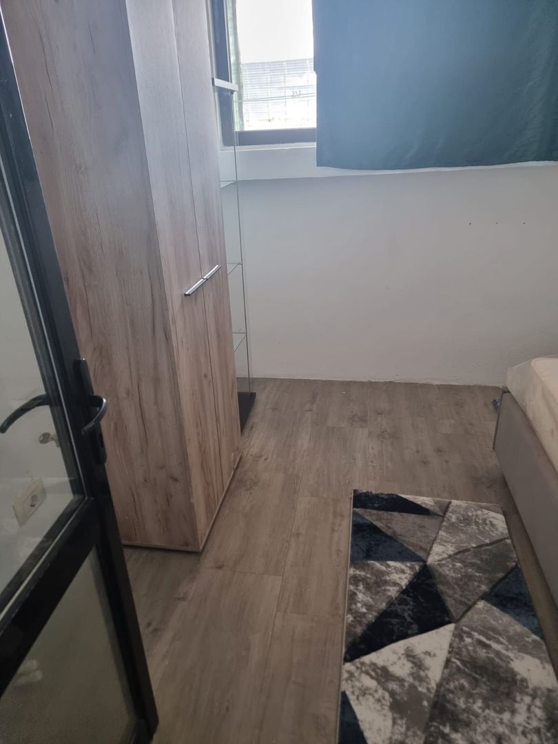 De inchiriat apartament cu 2 camere bloc nou, zona Garii, et. 5, 350 euro - foto 3 De inchiriat apartament cu 2 camere bloc nou, zona Garii, et. 5, 350 euro - foto 3