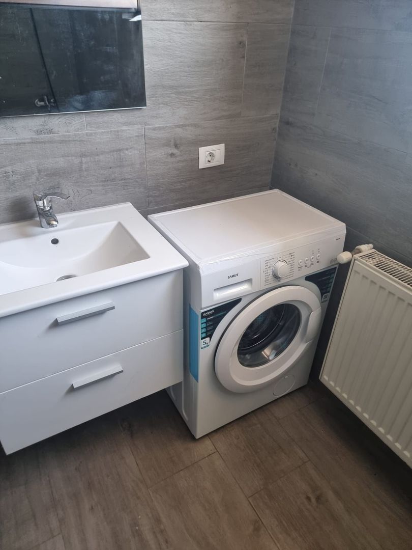 De inchiriat apartament cu 2 camere bloc nou, zona Garii, et.5, 360 Euro - foto 3 De inchiriat apartament cu 2 camere bloc nou, zona Garii, et.5, 360 Euro - foto 3