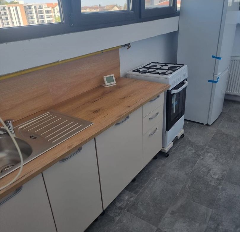 De inchiriat apartament cu 2 camere bloc nou, zona Garii, et.5, 360 Euro - foto 4