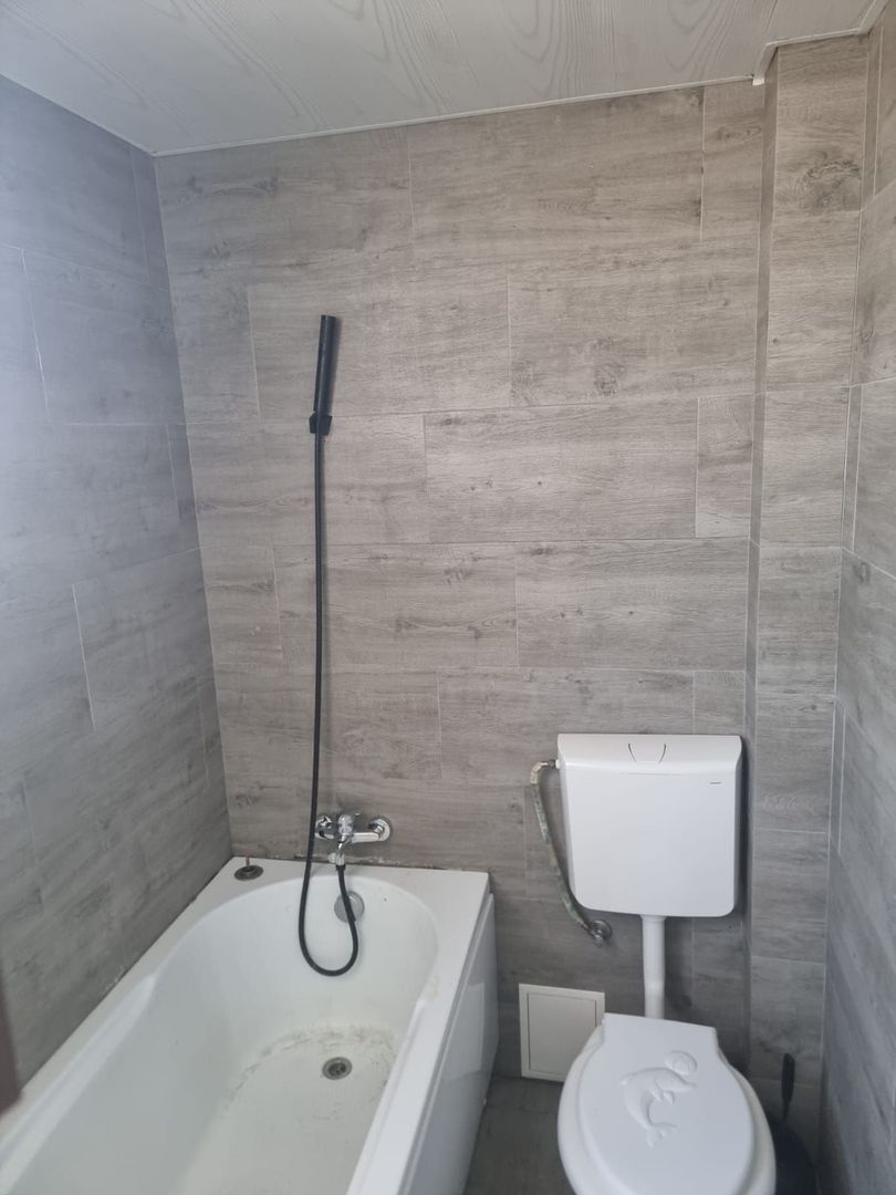 De inchiriat apartament cu 2 camere bloc nou, zona Garii, et.5, 360 Euro - foto 6 De inchiriat apartament cu 2 camere bloc nou, zona Garii, et.5, 360 Euro - foto 6