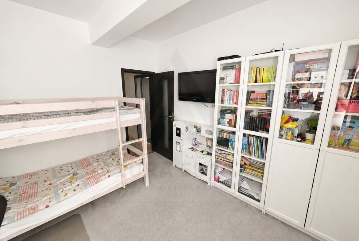 Apartament 3 camere etaj 2 78 mp utili balcon si parcare Turnisor - foto 6
