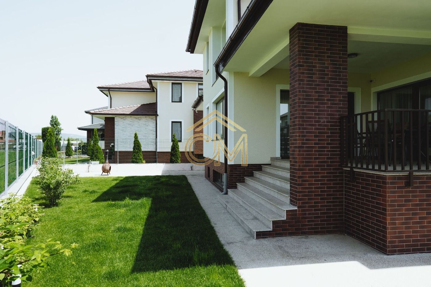 Casa 8 Camere- 3 Bai-316 MPU- Teren 581MP-Selimbar - foto 4