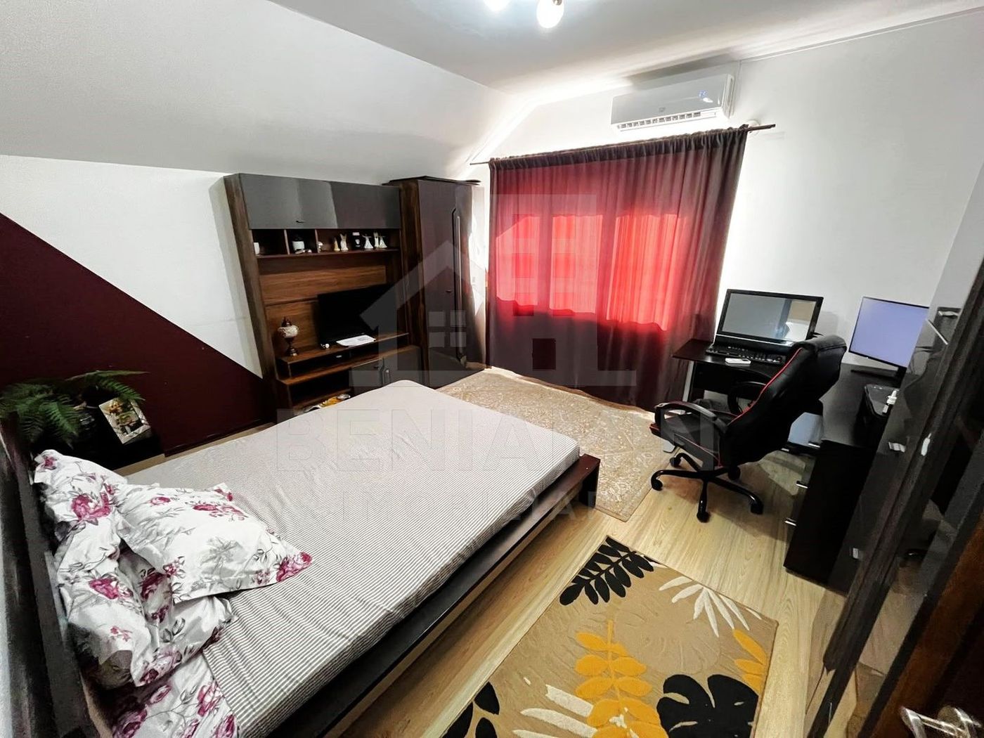 Casa Moderna P+M-220mp-6 Camere-Toate Utilitatile-An 2010-Zona Ford - foto 6