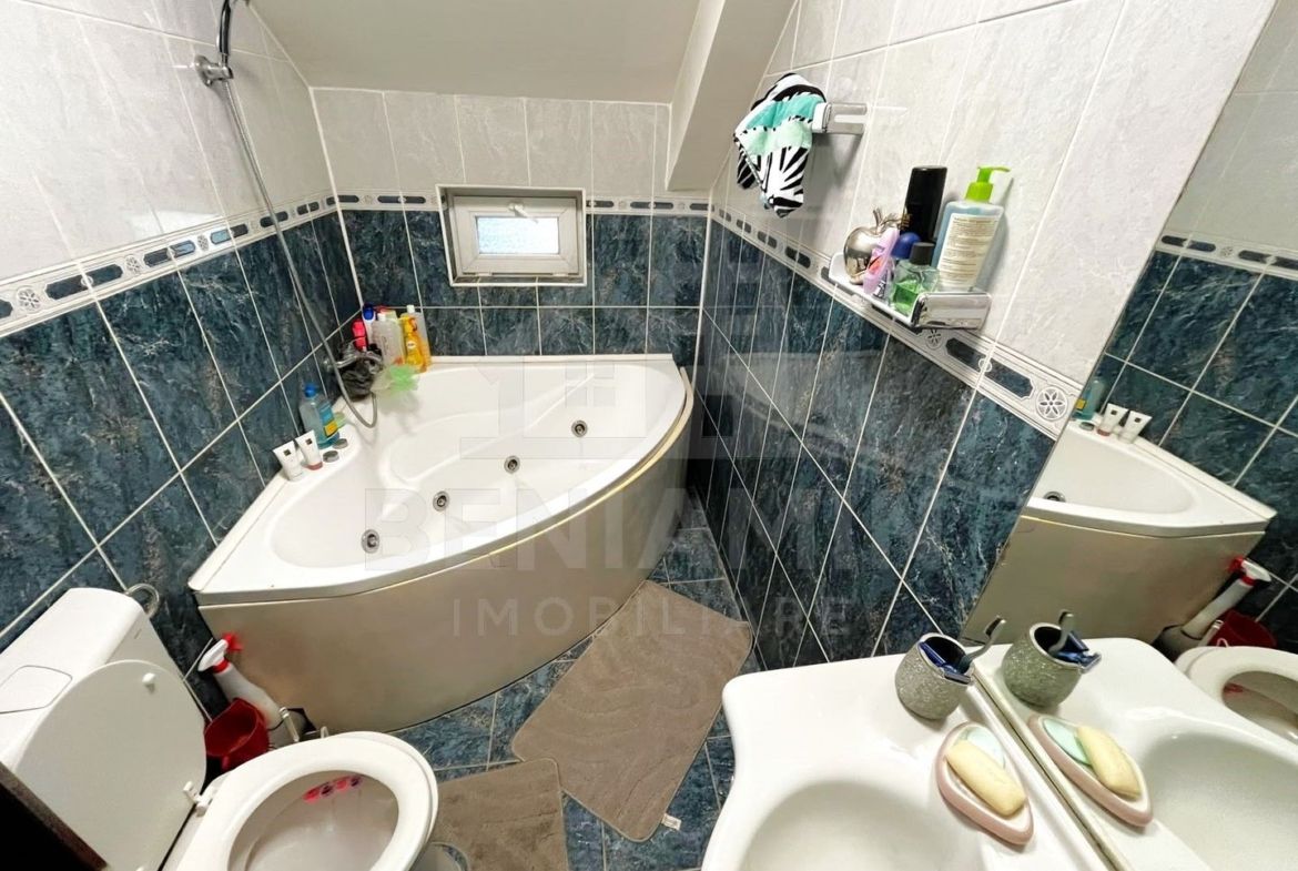 Casa Moderna P+M-220mp-6 Camere-Toate Utilitatile-An 2010-Zona Ford - foto 7