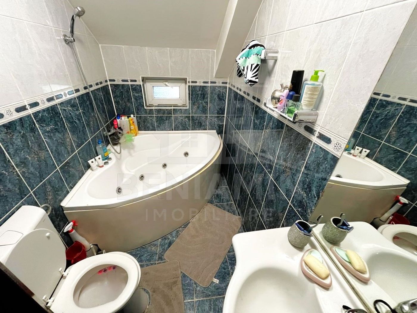 Casa Moderna P+M-220mp-6 Camere-Toate Utilitatile-An 2010-Zona Ford - foto 7