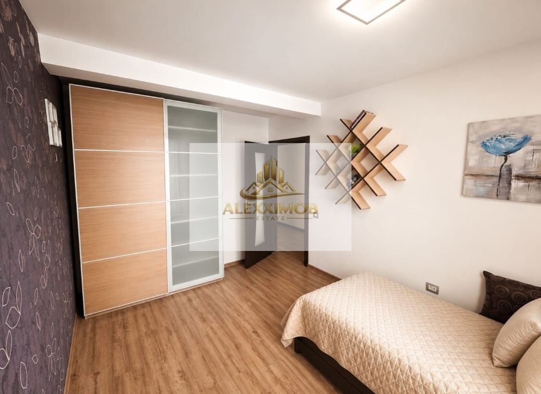 Apartament de Vanzare - 3 camere (in vila) - 71 mp - Zona Grand Arena - foto 4
