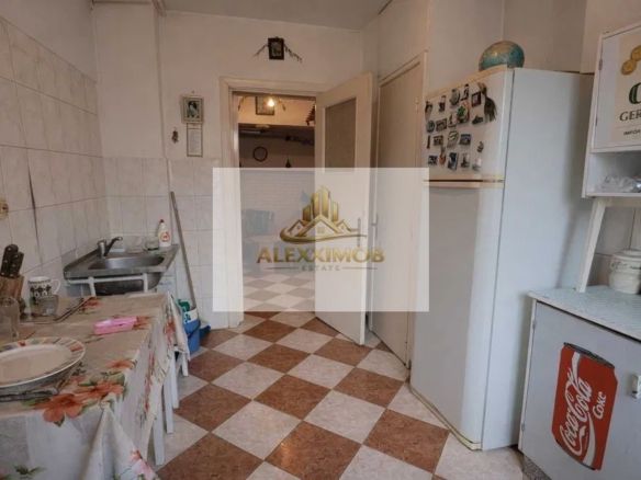 Apartament de Vanzare - zona Obregia- Piata SUDULUI -64 MP - 3 CAMERE - foto 2