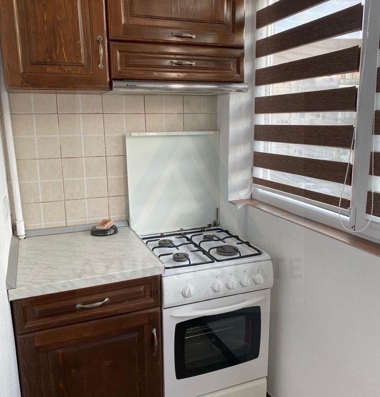 Apartament 2 camere  60 mp utili etaj 2 balcon Cartierul Strand - foto 5