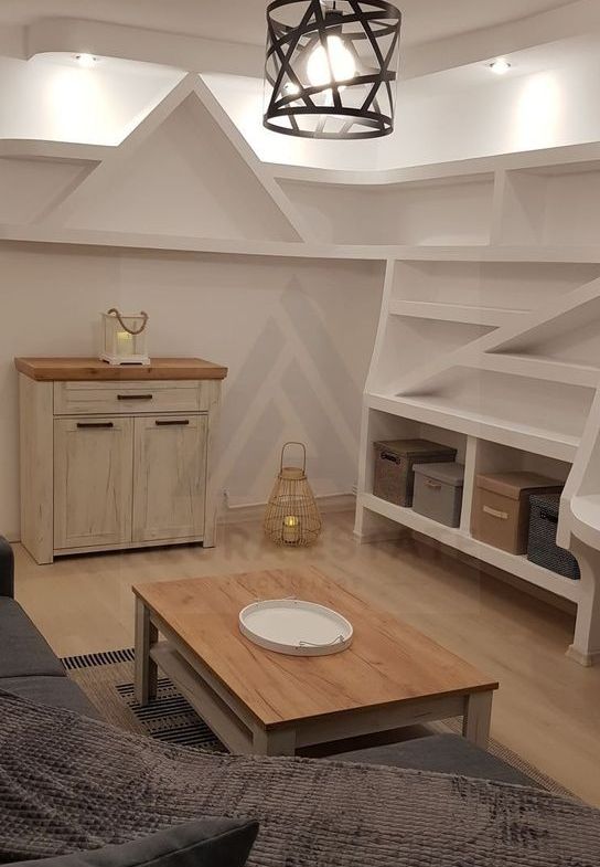Apartament spatios 77 mp utili 3 camere 2 bai etaj 1 zona Strand - foto 3