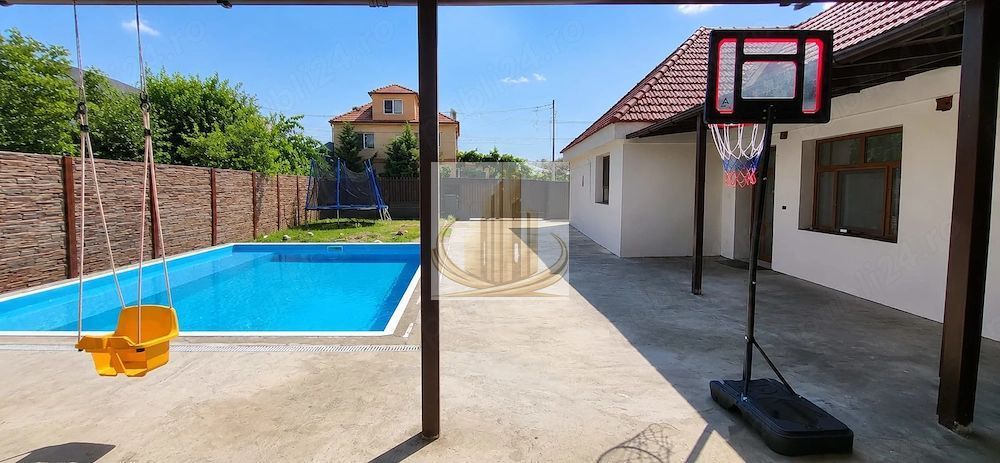 Casă individuală pe parter cu piscină | 4 cam | 432 mp teren | Plopi - Imagine principala
