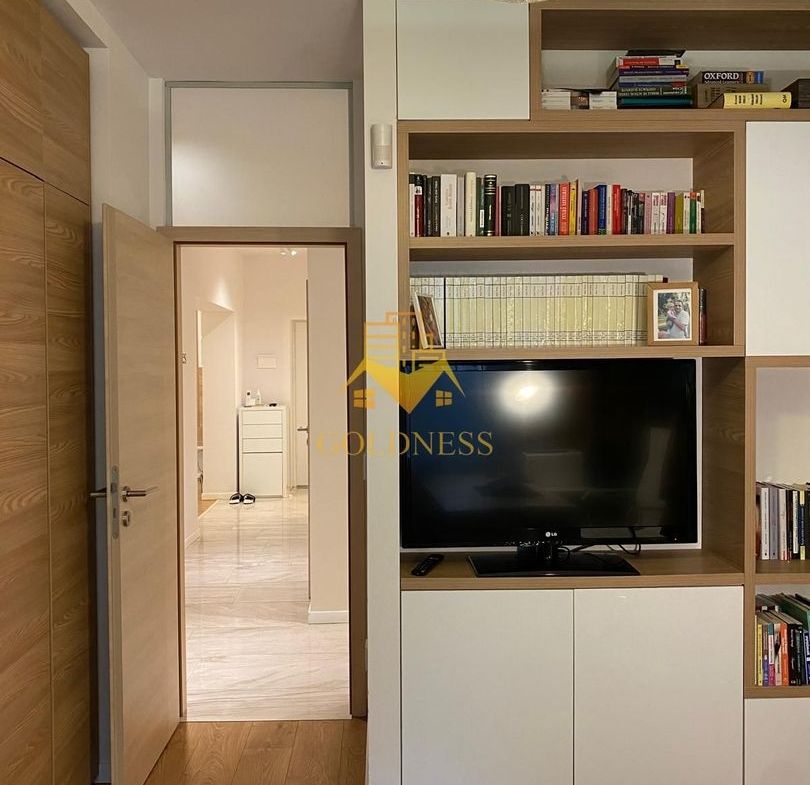 5 camere,modern,garaj, bloc nou zona Centrala, Platinia, Usamv,Motilor - foto 3