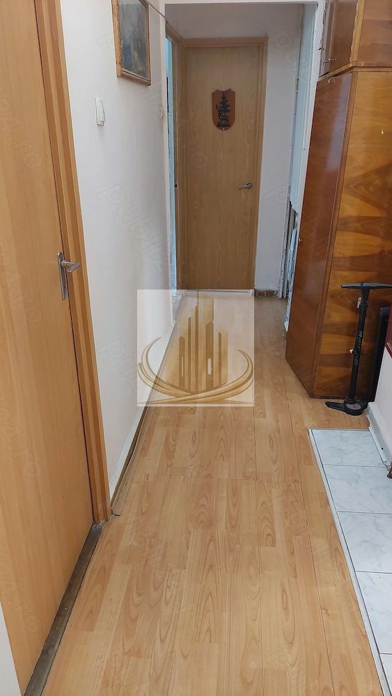 Apartament cu 4 camere Et. 1 Calea Lipovei - foto 8
