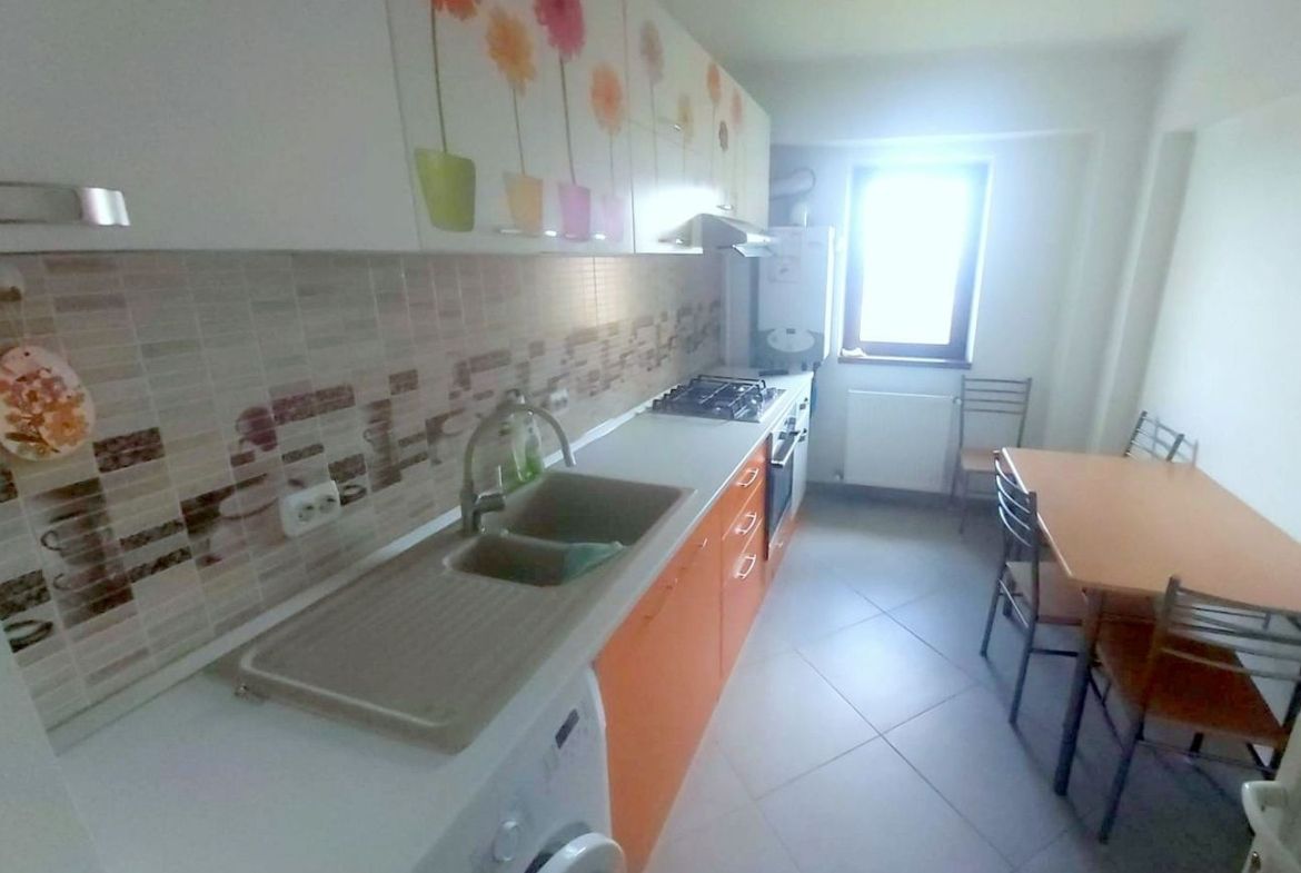 Apartament cu doua camere, decomandat - Bd. Unirii, scoala nr. 10 - foto 4