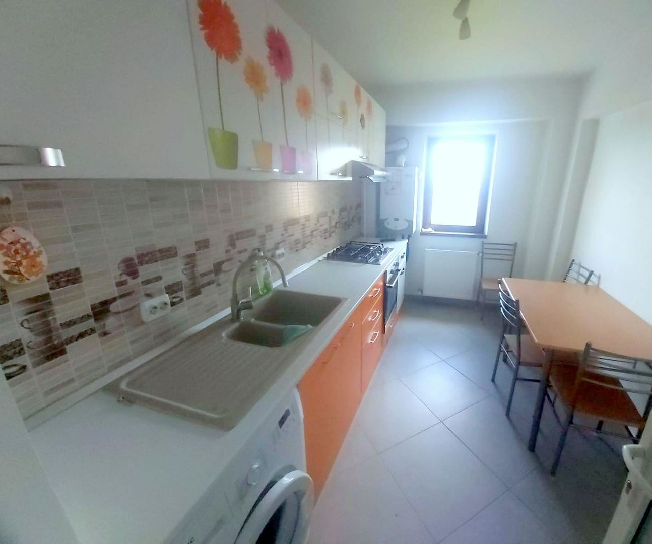 Apartament cu doua camere, decomandat - Bd. Unirii, scoala nr. 10 - foto 4