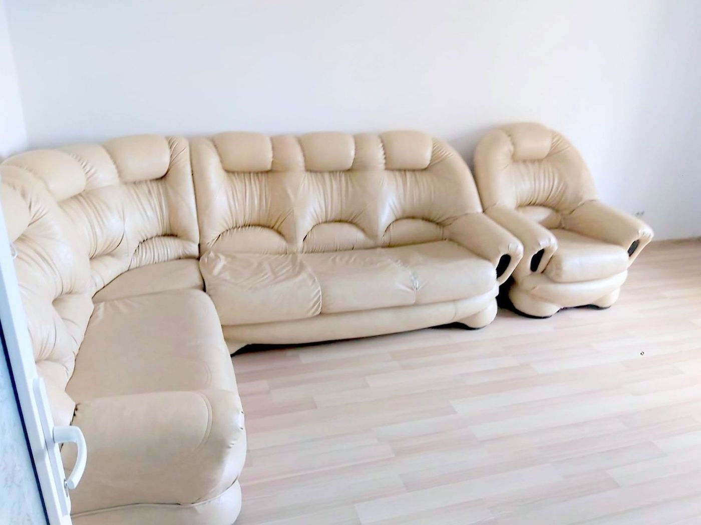 Apartament cu doua camere, decomandat - Bd. Unirii, scoala nr. 10 - foto 5