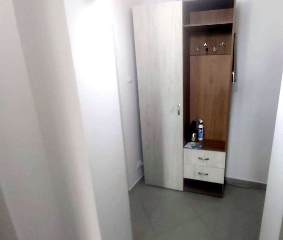 Apartament cu doua camere, decomandat - Bd. Unirii, scoala nr. 10 - foto 6