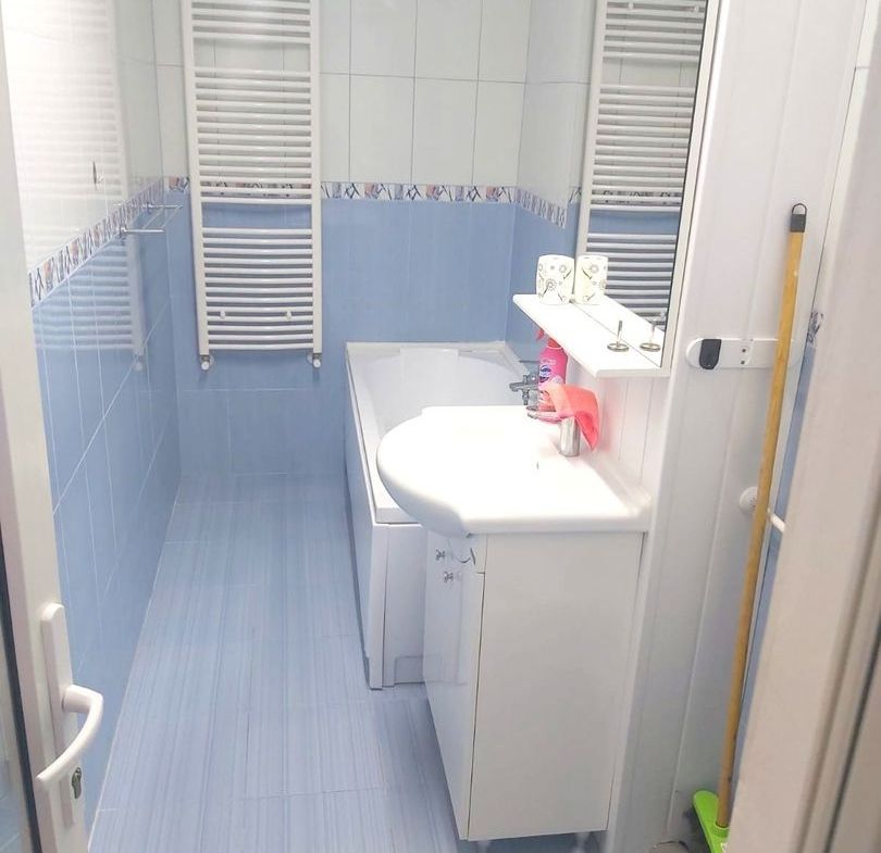 Apartament cu doua camere, decomandat - Bd. Unirii, scoala nr. 10 - foto 8