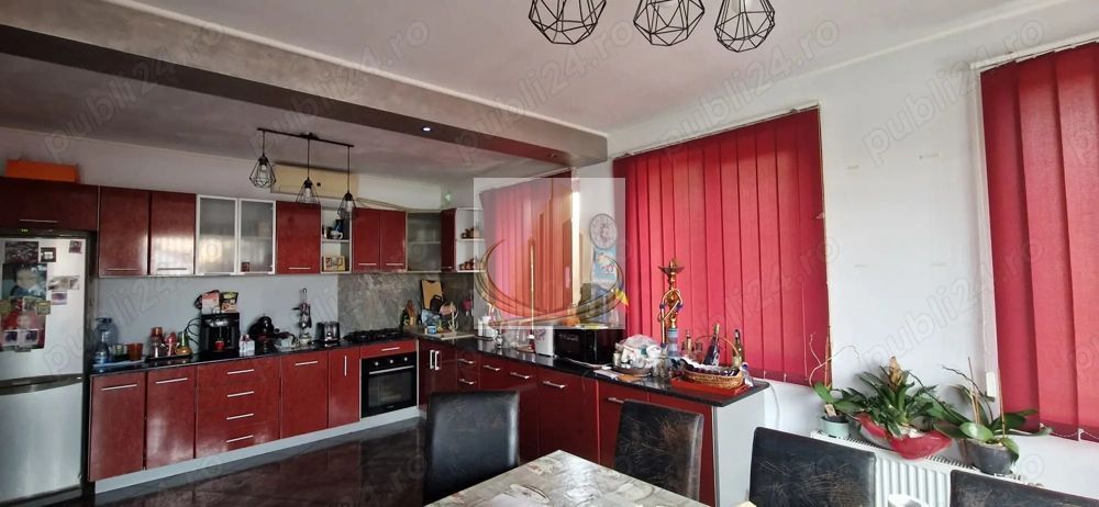 Vilă 6 camere | Piscină 6 m | 500 mp Teren | Fotovoltaice|Sacalaz - Imagine principala