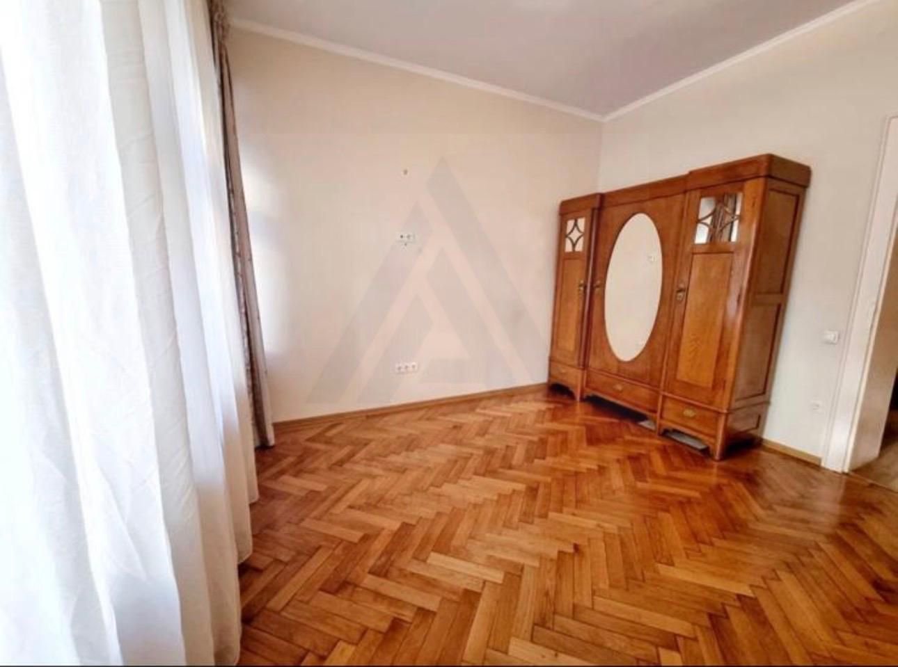 Apartament 2 camere 61 mp utili parter 2 bai 2 pivnite Centrul Istoric - foto 3