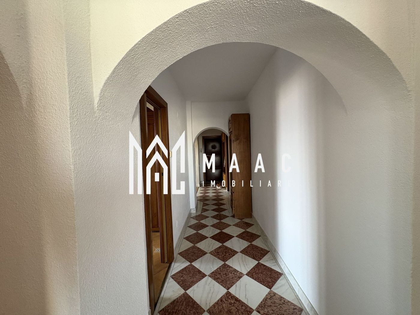 Apartament de vânzare Sibiu 4 camere | Calea Dumbrăvii | 101 mp - foto 6 Apartament de vânzare Sibiu 4 camere | Calea Dumbrăvii | 101 mp - foto 6